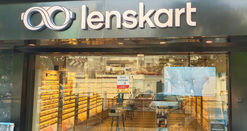 Lenskart in talks with 5 i-banks to kick off mega $1 bn-plus IPO